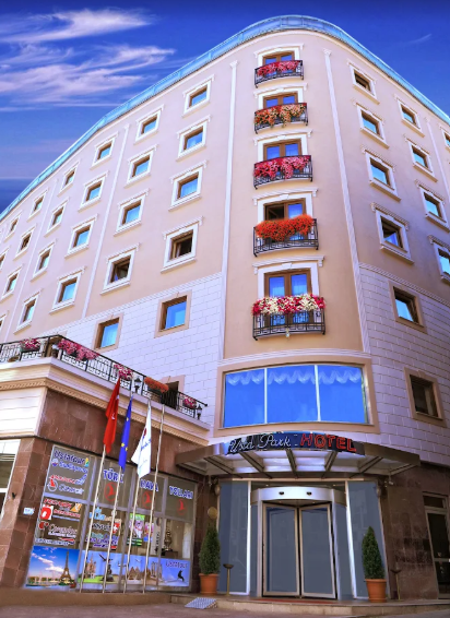Usta Park Hotel