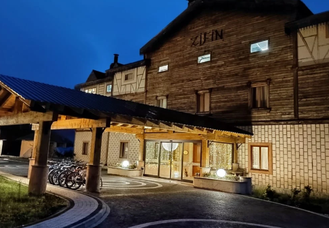 Zifin Hotel