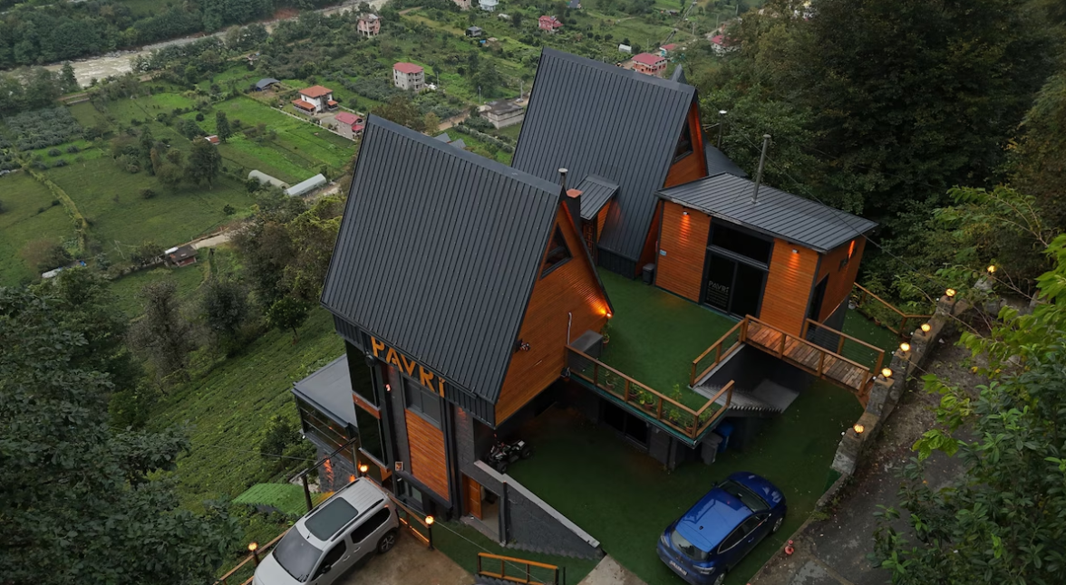 Pavri Suit Bungalov