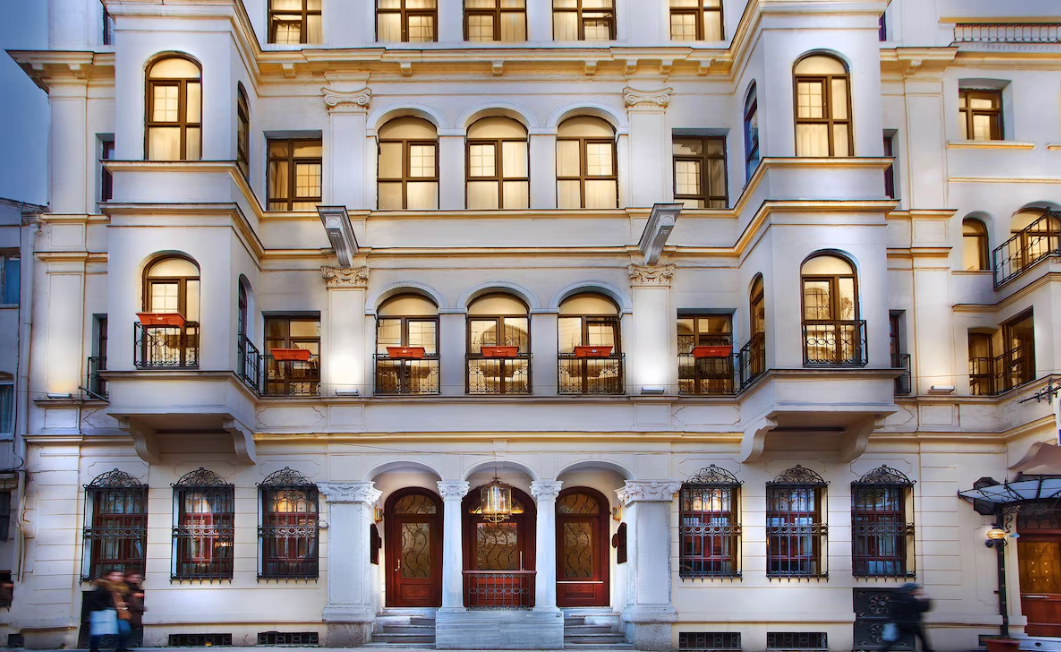 Amber Hotel