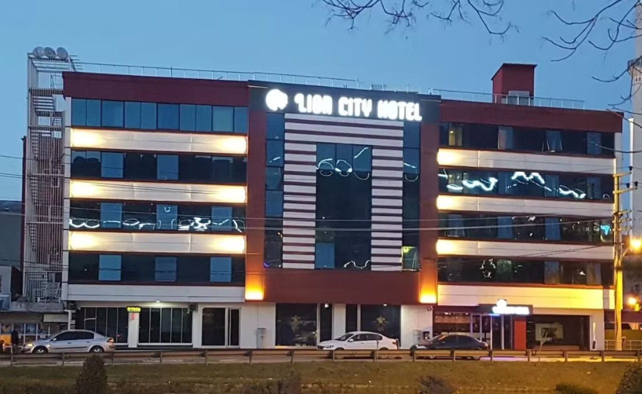 Lion City Hotel