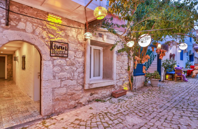 Livan Hotel Deluxe