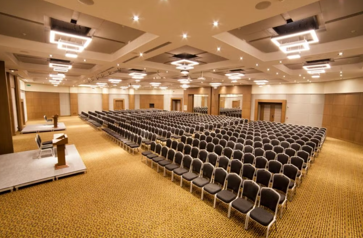 Konferans Salonu