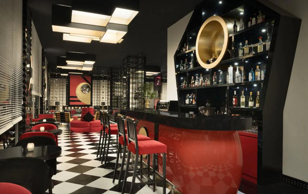 Bar