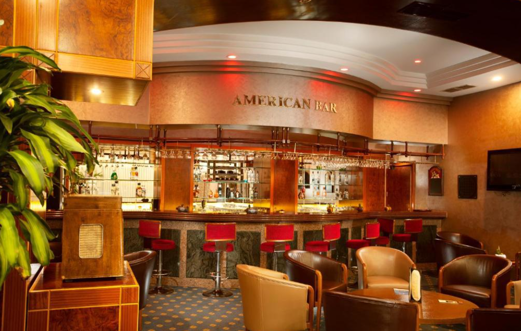 Bar
