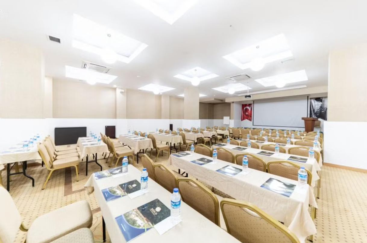 Konferans Salonu