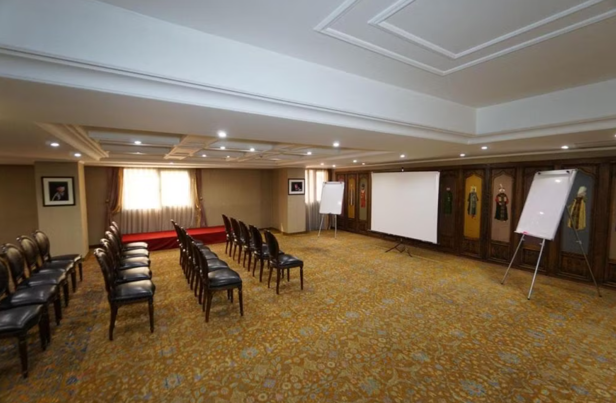Konferans Salonu