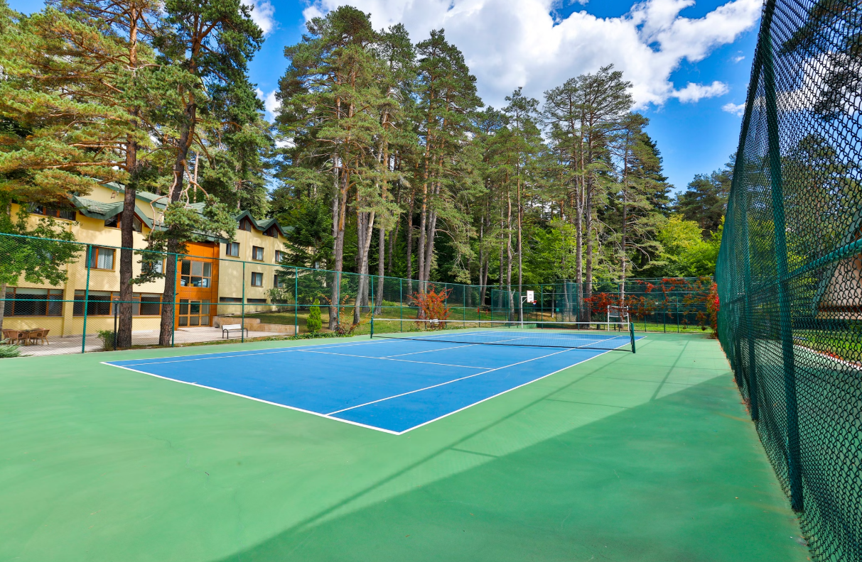 Tenis Sahası