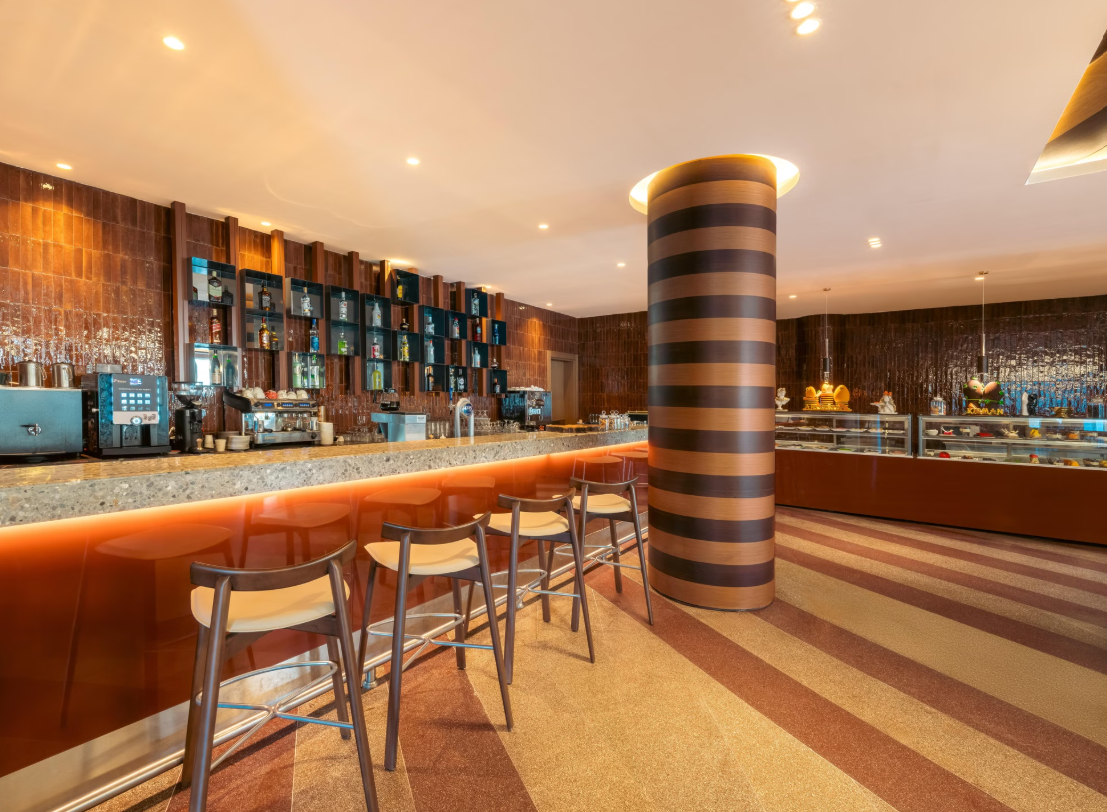 Pinio Bar