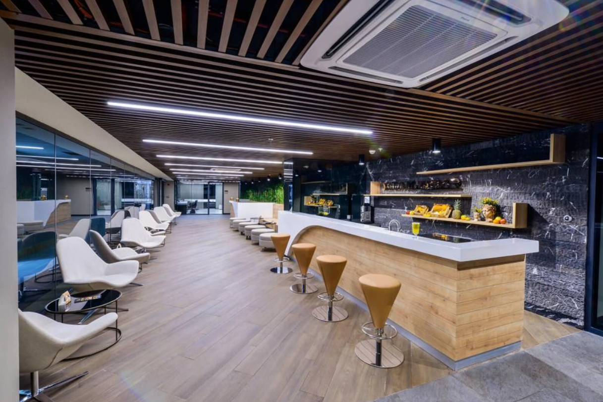 Cafe Bar