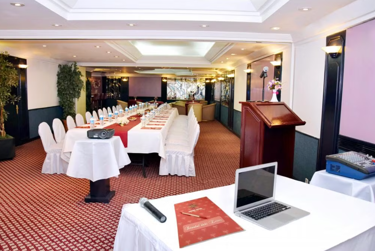 Toplantı & Konferans Salonu