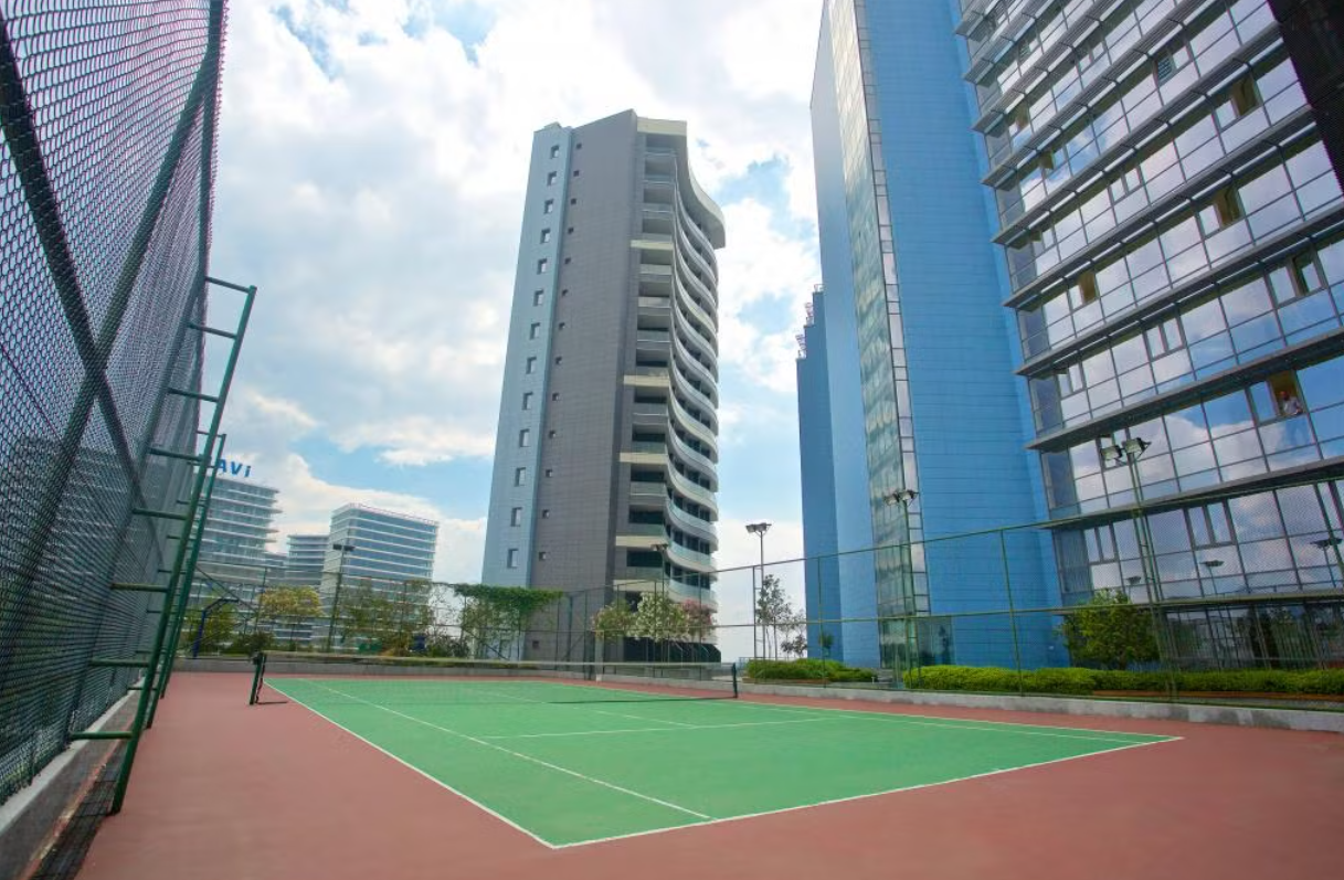 Tenis Sahası