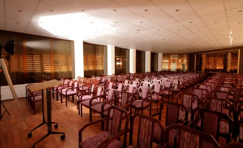 Konferans Salonu