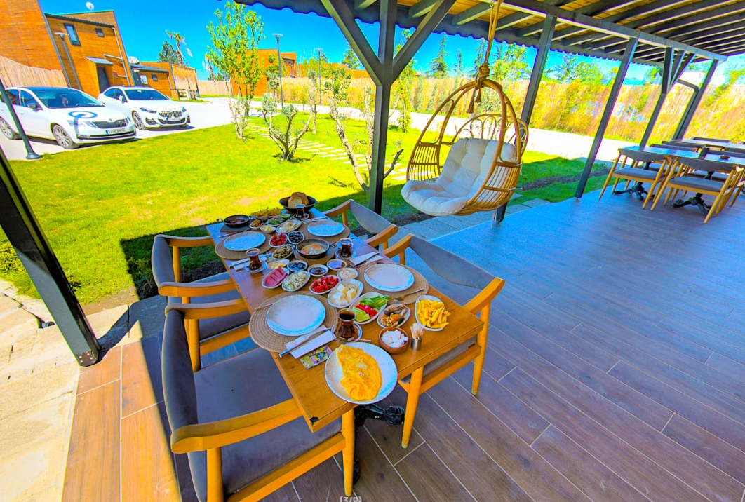Yemek Alanı