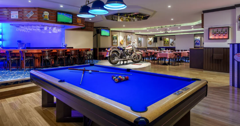 Rolling Rock Cafe 1