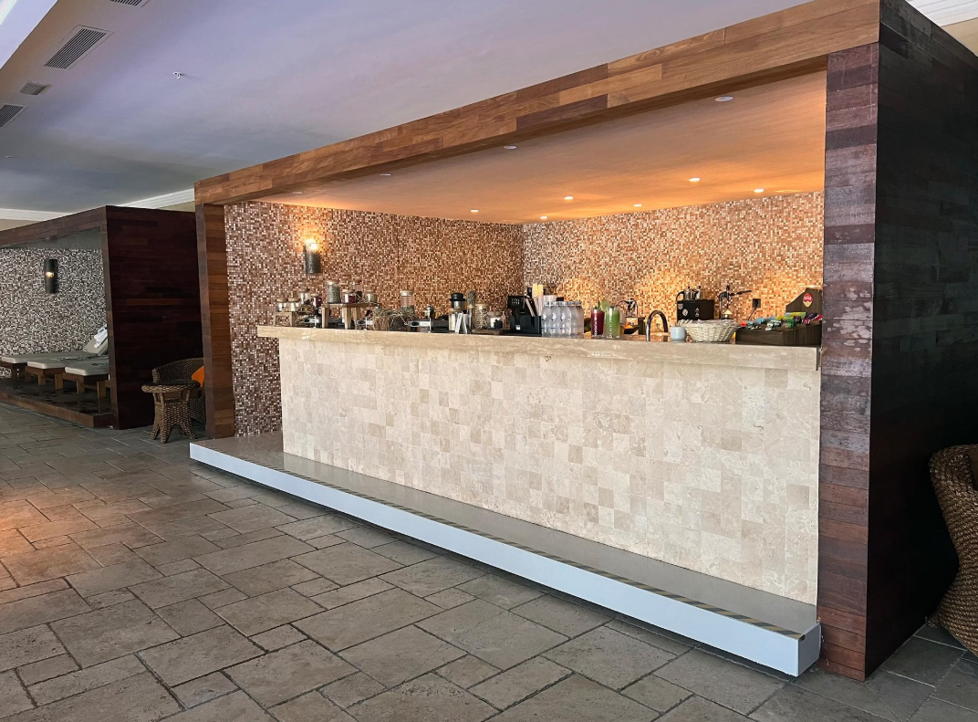 Elazen Bar