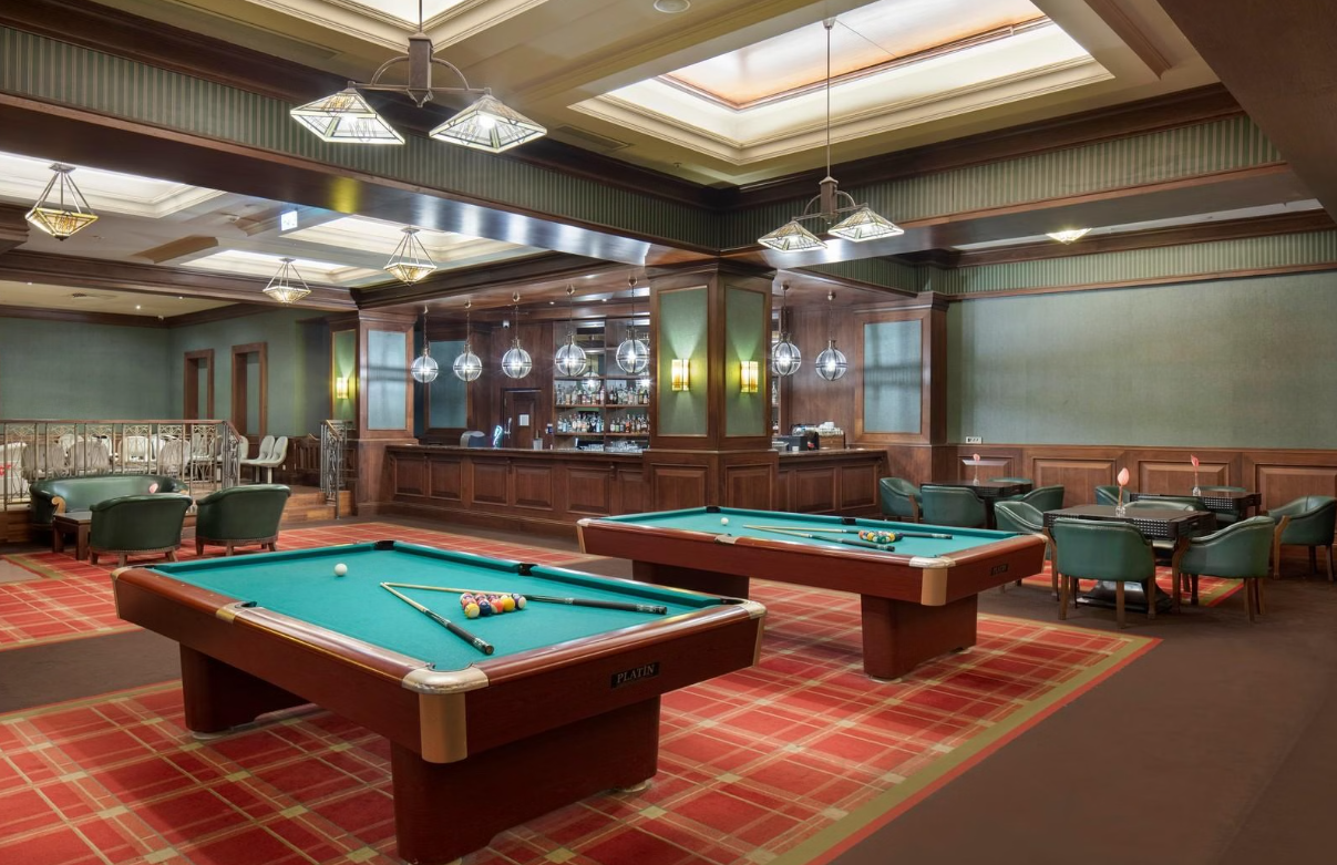 Oxford Lounge