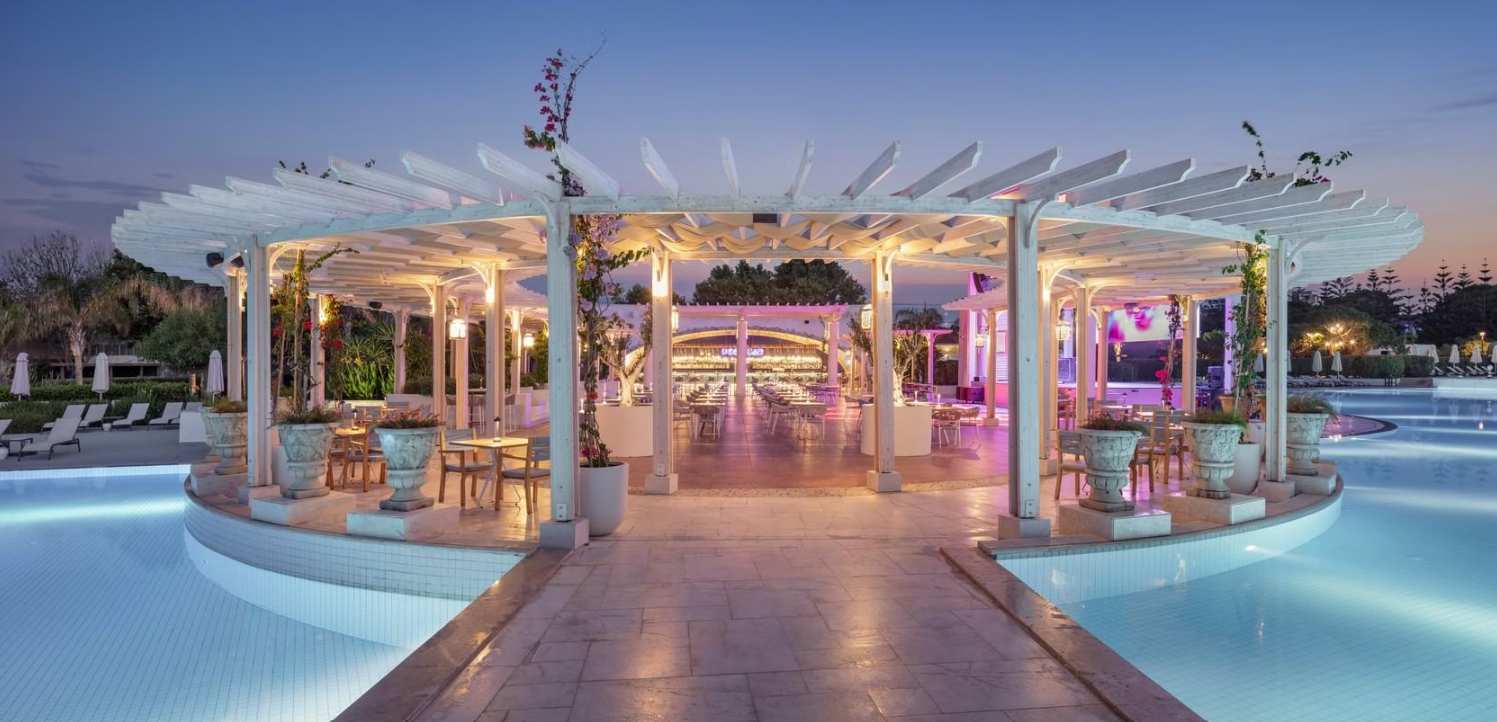 Pool Bar 