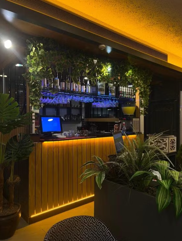 Bar