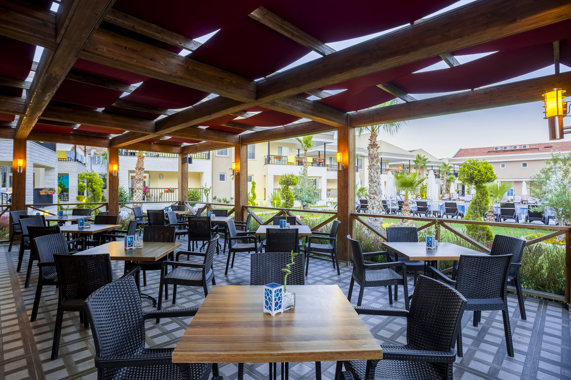 Park Villa Garden Bistro Bar 2