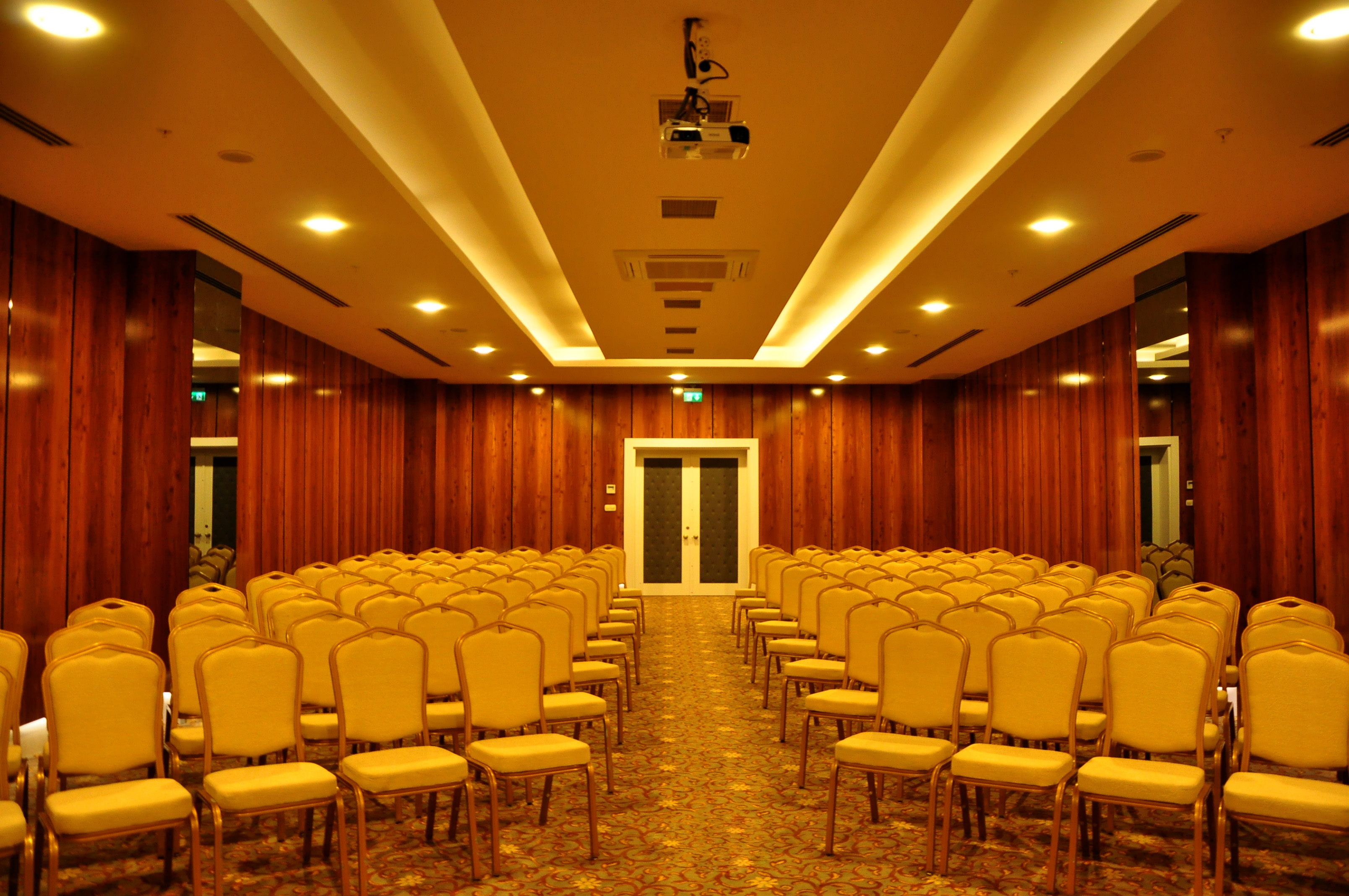 SIDE -2 MEETING ROOM1